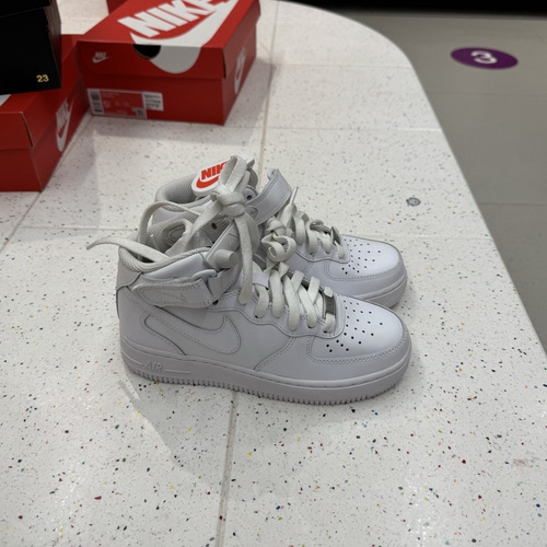犇犇运动Nike/ Air Force 女子空军一号复古休闲板鞋  DD9625-100