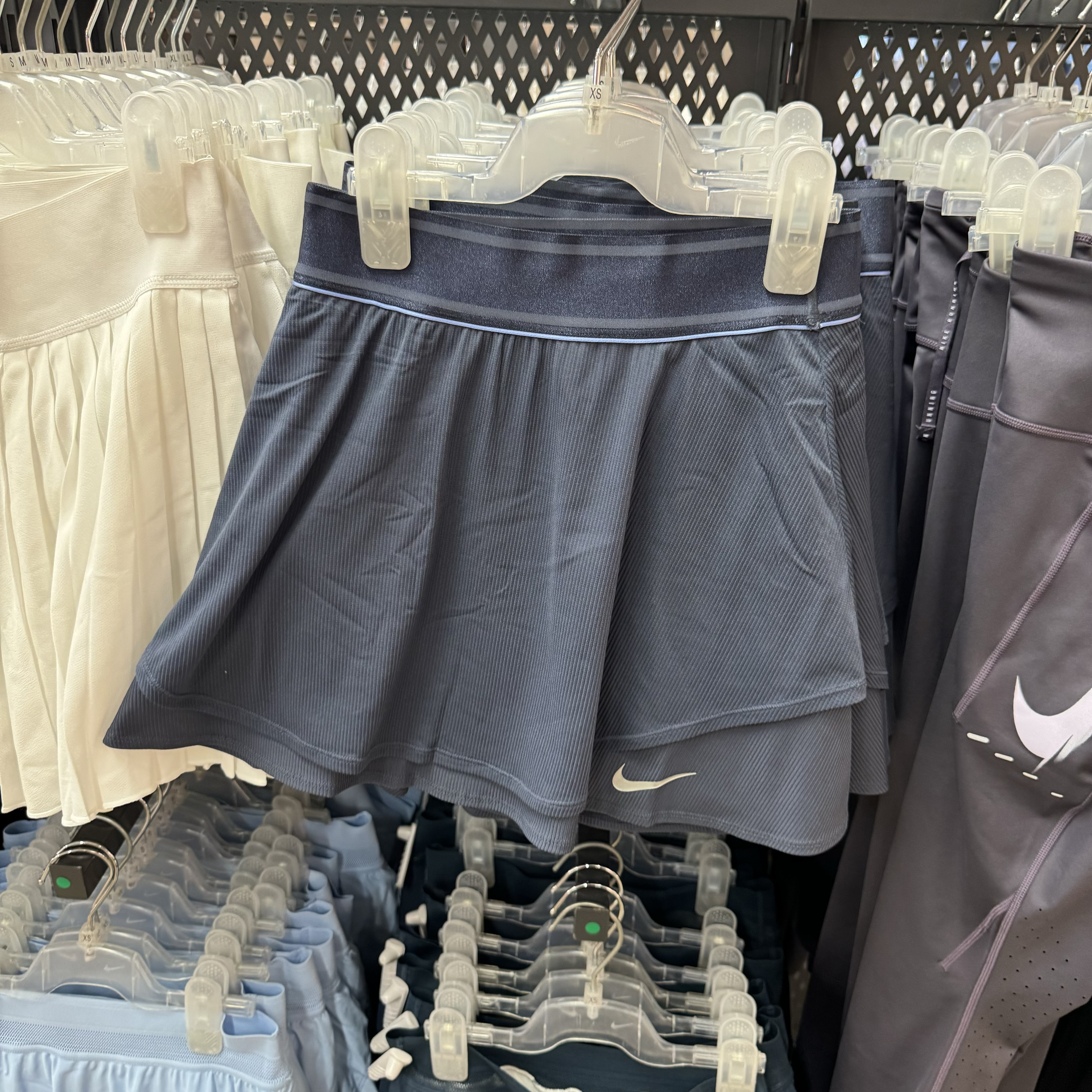 犇犇运动Nike/ 女子运动休闲速干网球半身裙短裙HJ8985-437-652