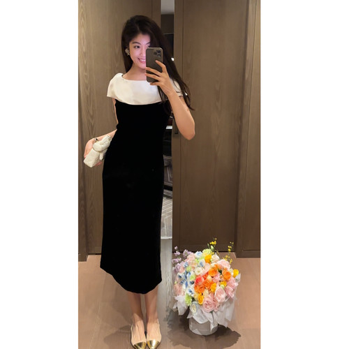 N.COU妮蔻26夏新款撞色一字领桑蚕丝连衣裙女赫本风优雅气质长裙