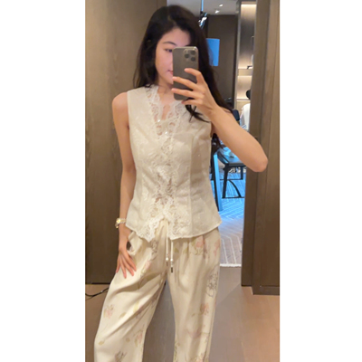 2N.COU妮蔻26春新款时尚气质设计感小众烫钻拼接蕾丝花边无袖上衣