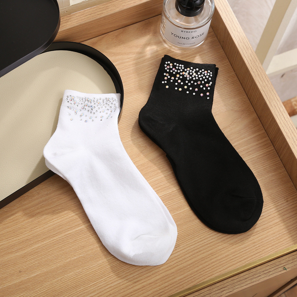 新款小众轻奢彩色大小水钻春秋季棉袜女袜短袜舒适透气吸汗,女士内衣/男士内衣/家居服,短袜,淘宝优惠券,粉丝福利购,淘宝优惠卷