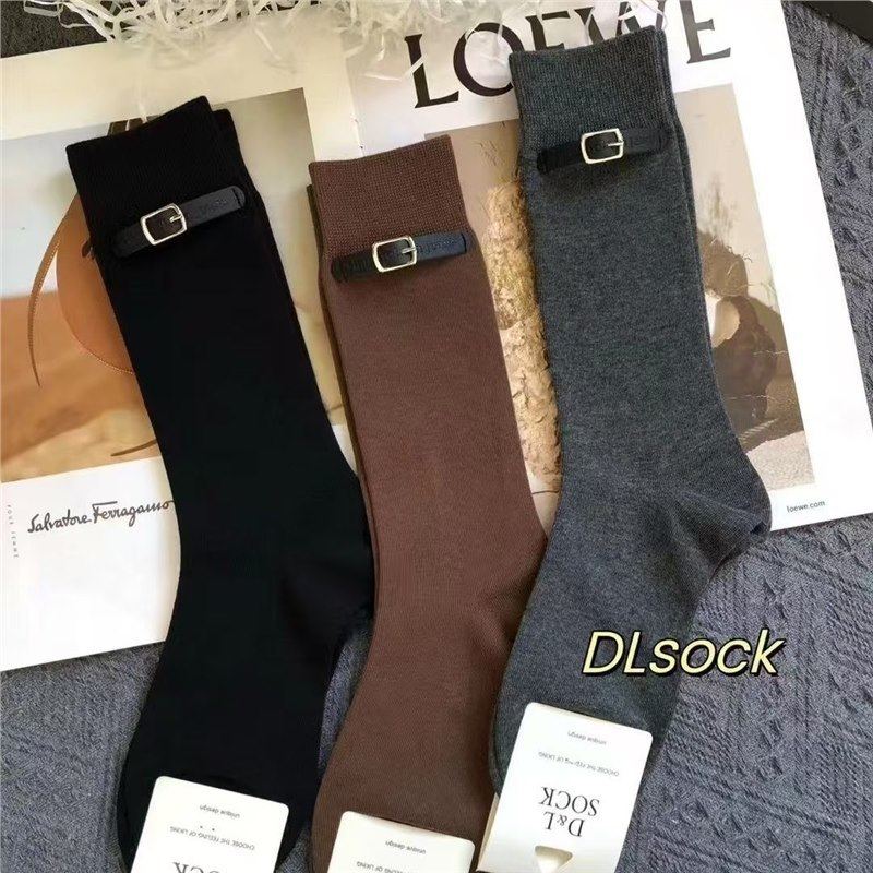 欧货袜子饰品新款女袜个性ins复古纯棉纯色洋气堆堆秋冬中筒