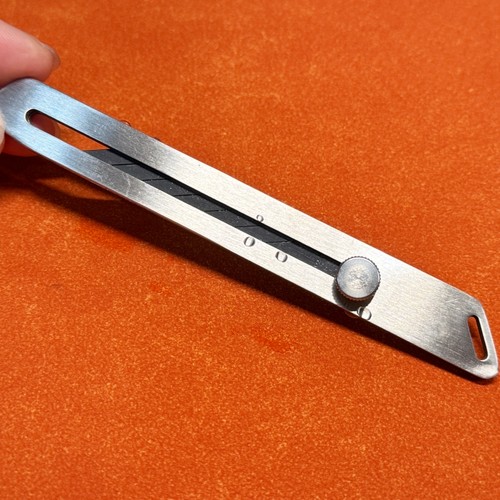 不锈钢办公金属外壳合金钢美工刀小号9mm裁纸刀汽车贴膜美工刀