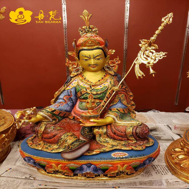 莲花大师雕像尼泊尔释迦族精品彩绘莲师雕像高52cm五西藏古代铜雕