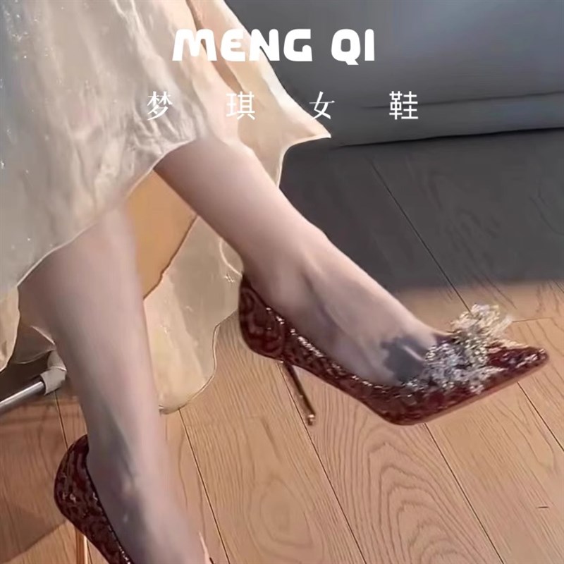 现货速发新中式秀禾服婚鞋新娘鞋红色订婚高跟鞋中国风新款绝美敬