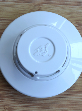 依爱烟感  JTY-GD-EI8010N 点型光电感烟火灾探测器