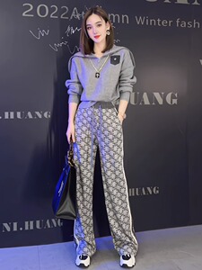 欧货休闲运动套装女春秋2023新款时尚洋气高级感毛衣两件套装秋冬