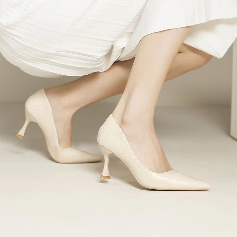 高跟鞋女2025年新款法式气质细跟职业工作鞋舒适尖头黑色软皮单鞋