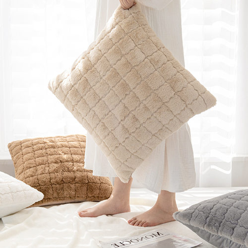 毛绒抱枕沙发客厅飘窗垫窗台靠枕靠垫兔毛冬天暖手办公室加厚腰枕