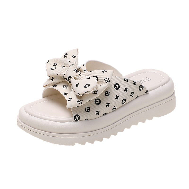 踩屎感超软孕妇真皮拖鞋女夏季外穿厚底配裙子沙滩凉鞋爆款半托鞋