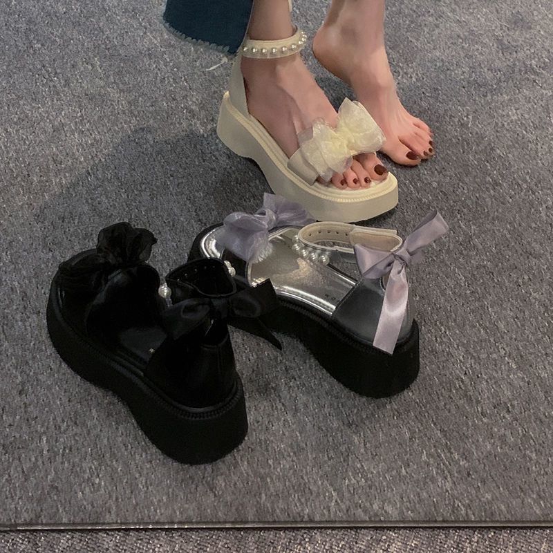 法式仙女风凉鞋女夏季2025新款网红爆款百搭配裙子沙滩鞋罗马凉鞋