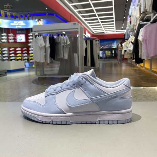NIKEDUNKLOWNEXTNATURE板鞋