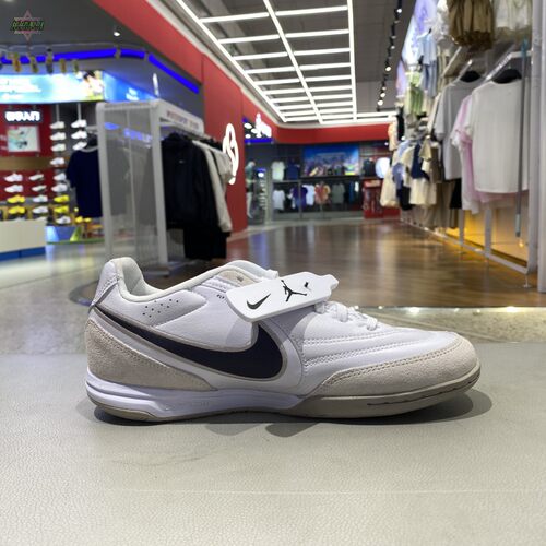 Nike耐克男低帮透气轻便足球鞋