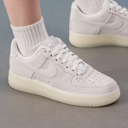 正品耐克NIKE AIR FORCE 1轻便缓震耐磨女运动休闲板鞋HF1058-133