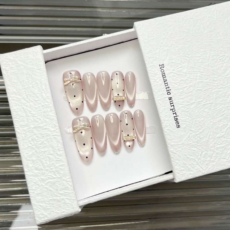 纯欲千金波点猫眼蝴蝶结穿戴美甲