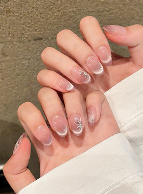 【桃之夭夭】纯欲爱心蝴蝶玻璃珠猫眼手工穿戴甲短款豆豆美甲贴片