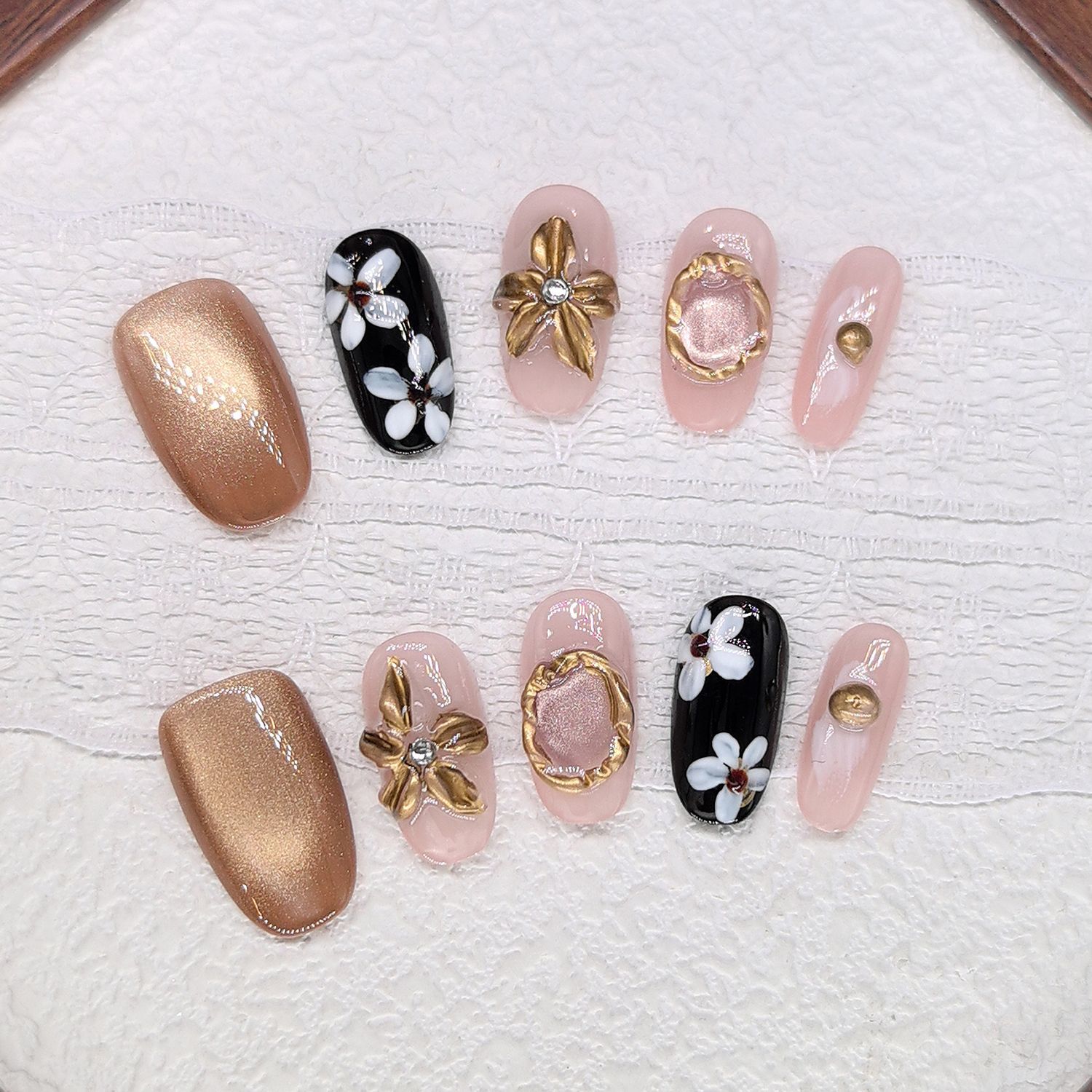 原创【棕绘】秋冬爆闪纯手工美甲高级复古立体捏花甜酷显白穿戴甲