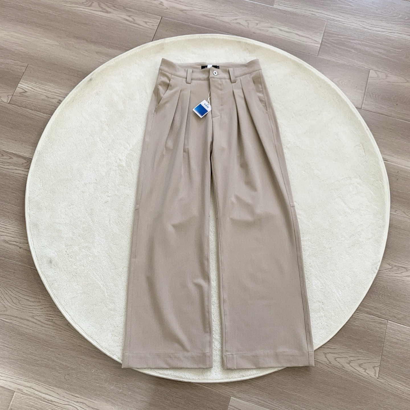 thumbnail for Retro three-dimensional double pleats A-line loose drape slacks commuting all seasons versatile cleanfit trousers for men