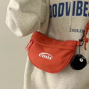 2025秋冬新款包包经典韩系百搭潮流时尚大学生黑色单肩包情侣复古