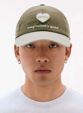 emis帽子女同色系心形徽章棒球帽卡其绿色男鸭舌帽软顶大头围防晒