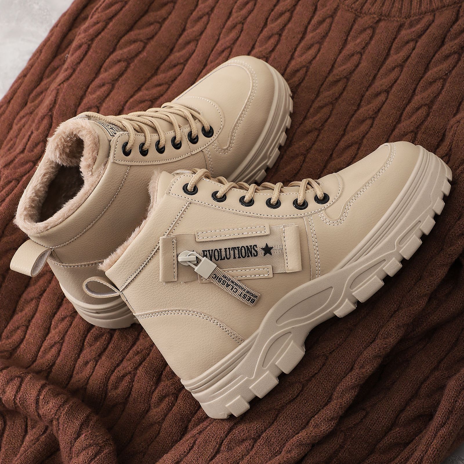 鞋子女款雪地靴冬季人气保暖加绒加厚棉鞋韩版系带中筒厚底棉靴