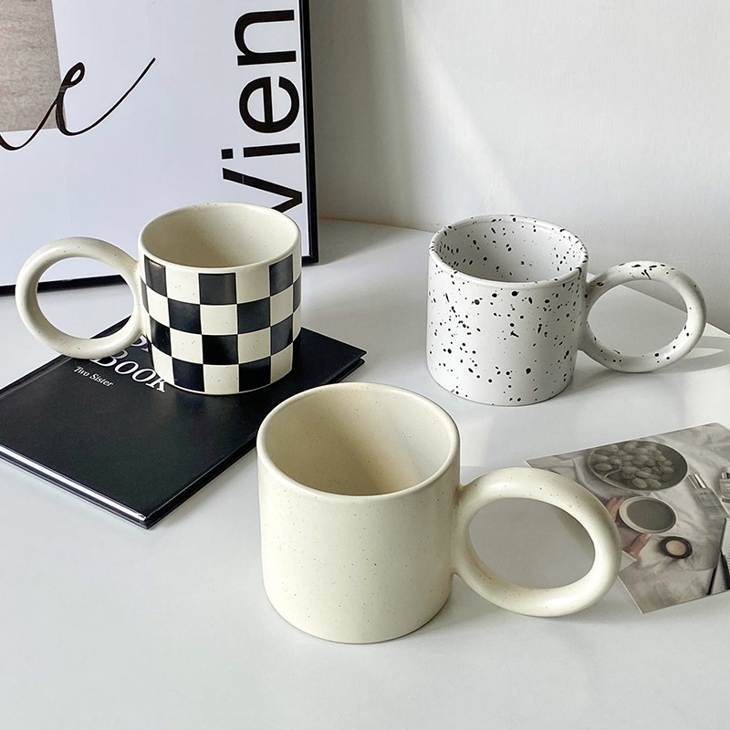 速发高级感马公杯陶瓷咖啡杯生办克室大众设计感小耳朵棋盘泼墨杯