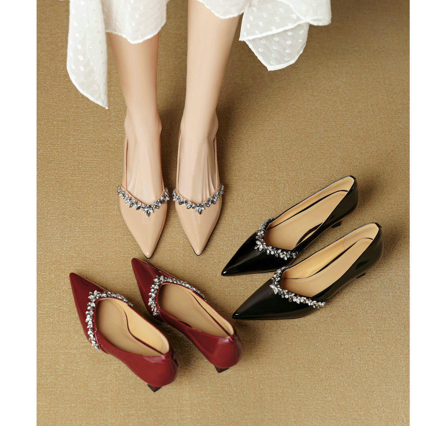 2026春夏新款设计感尖头水钻高跟鞋女气质高级不累脚细跟礼服单鞋