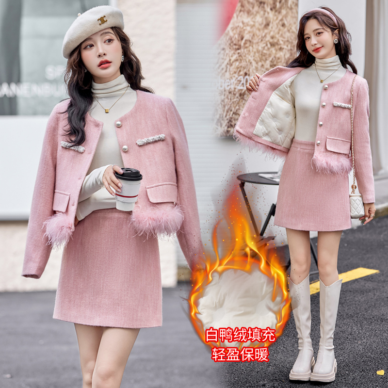 高级感小香风羽绒服套装裙两件套
