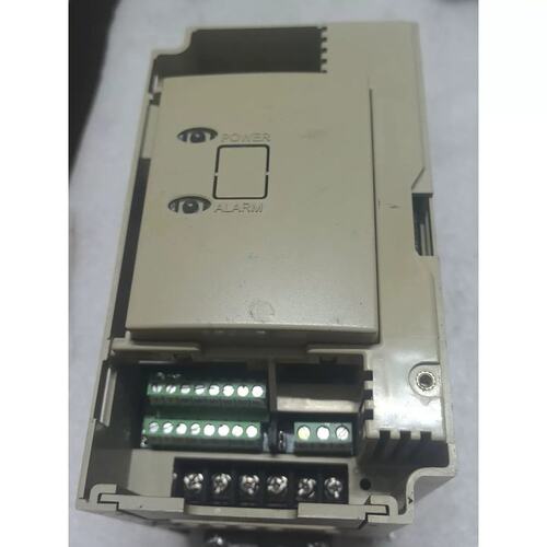 议价变频器SE-043-0.75K，实物拍摄，功能包好，成色