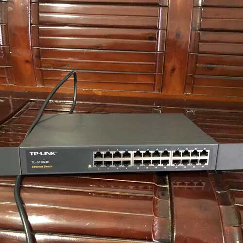 议价TP-SF1024D乙太网交换机 实物图拍照 功能正常