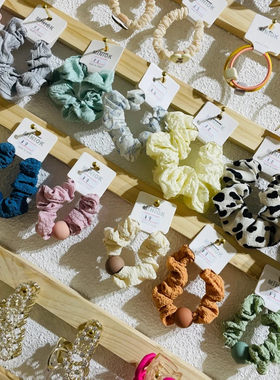 木条袜子展示架壁挂式服装店