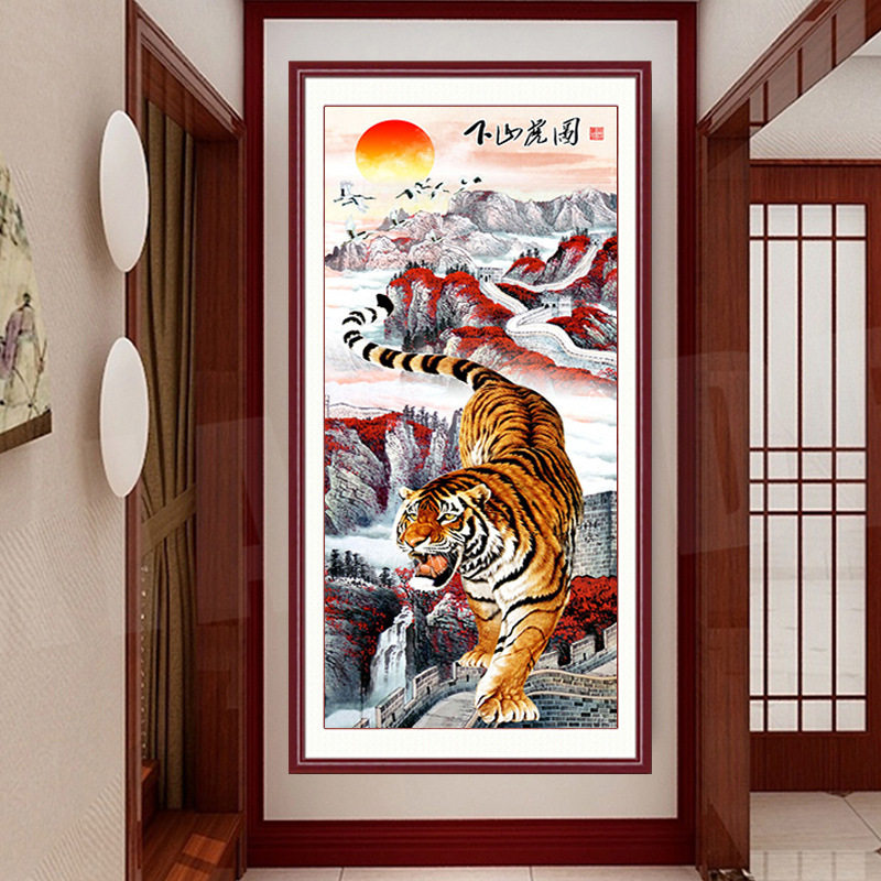 钻石画5D满钻客厅玄关竖版猛虎下山图十字绣新款鸿运当头风景画