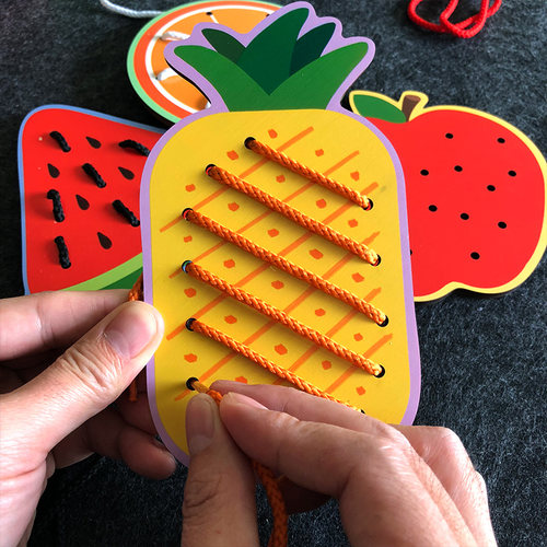 水果动物幼儿园益智教具穿线板