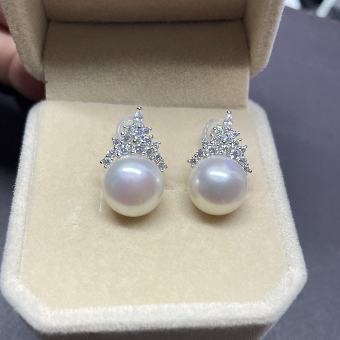 纯银冰雪女王白色珍珠耳钉 诸暨山下湖天然淡水无核珍珠耳钉耳饰,珠宝/钻石/翡翠,耳饰,淘宝优惠券,粉丝福利购,淘宝优惠卷