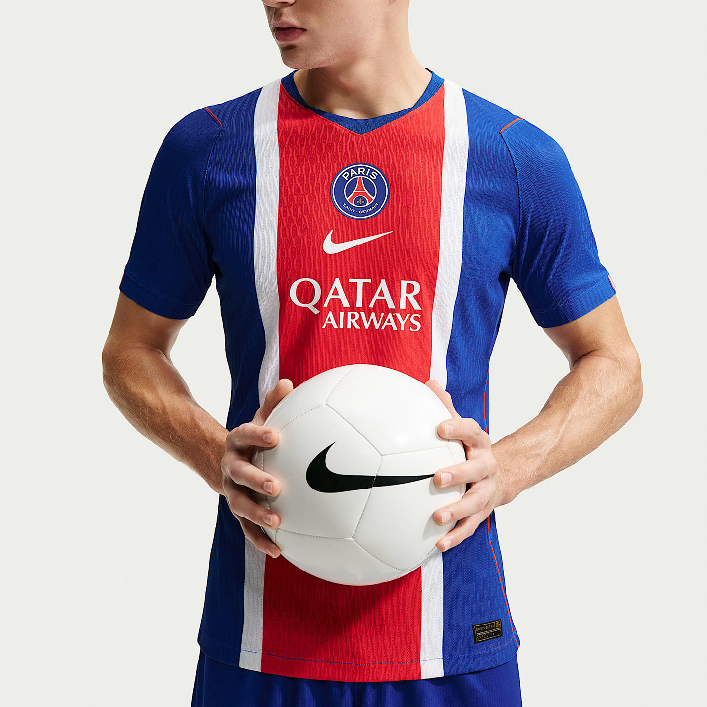 耐克2026/27 赛季巴黎Nike Aero-FIT 男子足球短袖球衣II2732