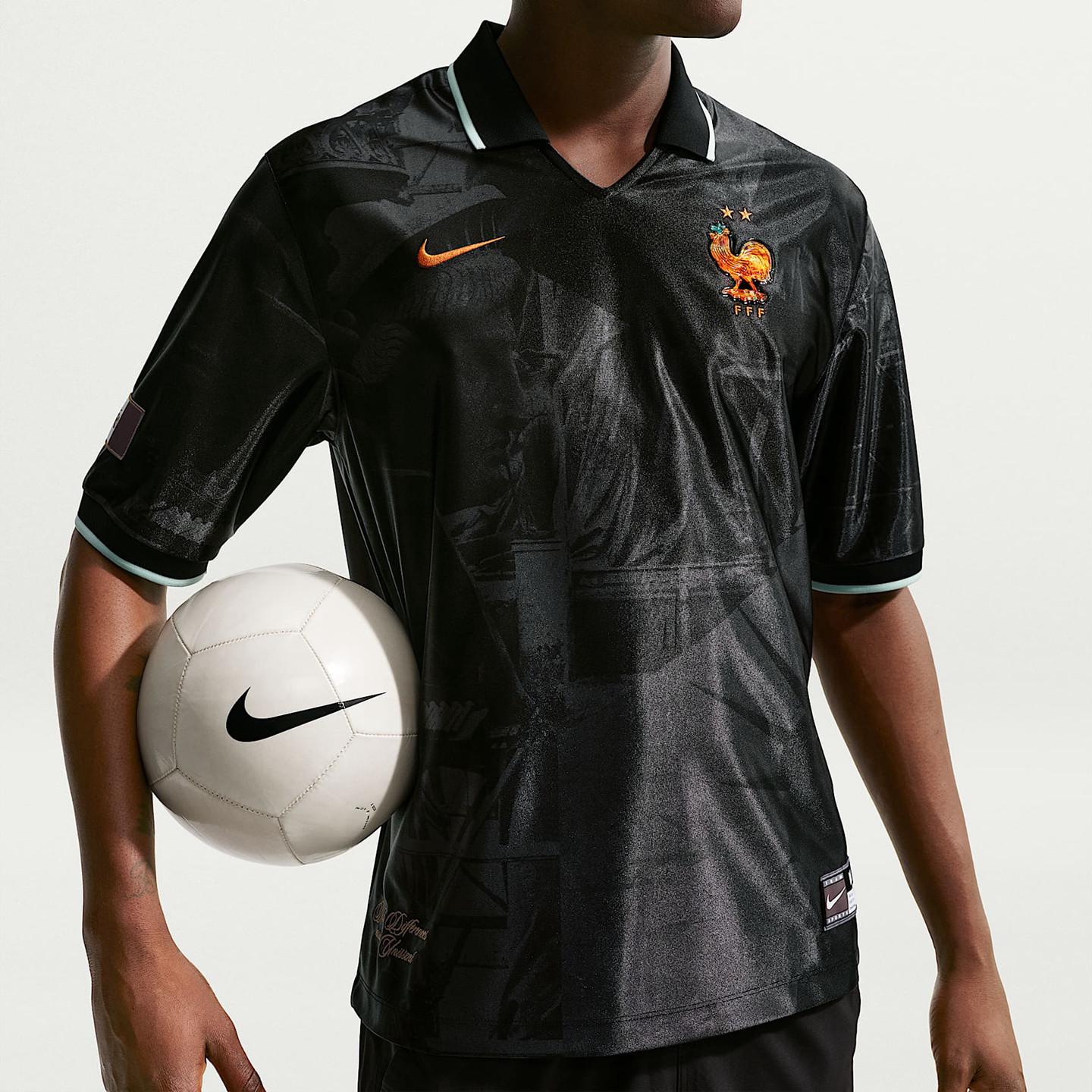 耐克法国队 EnergyNike Dri-FIT 男子速干短袖足球上衣IH1867