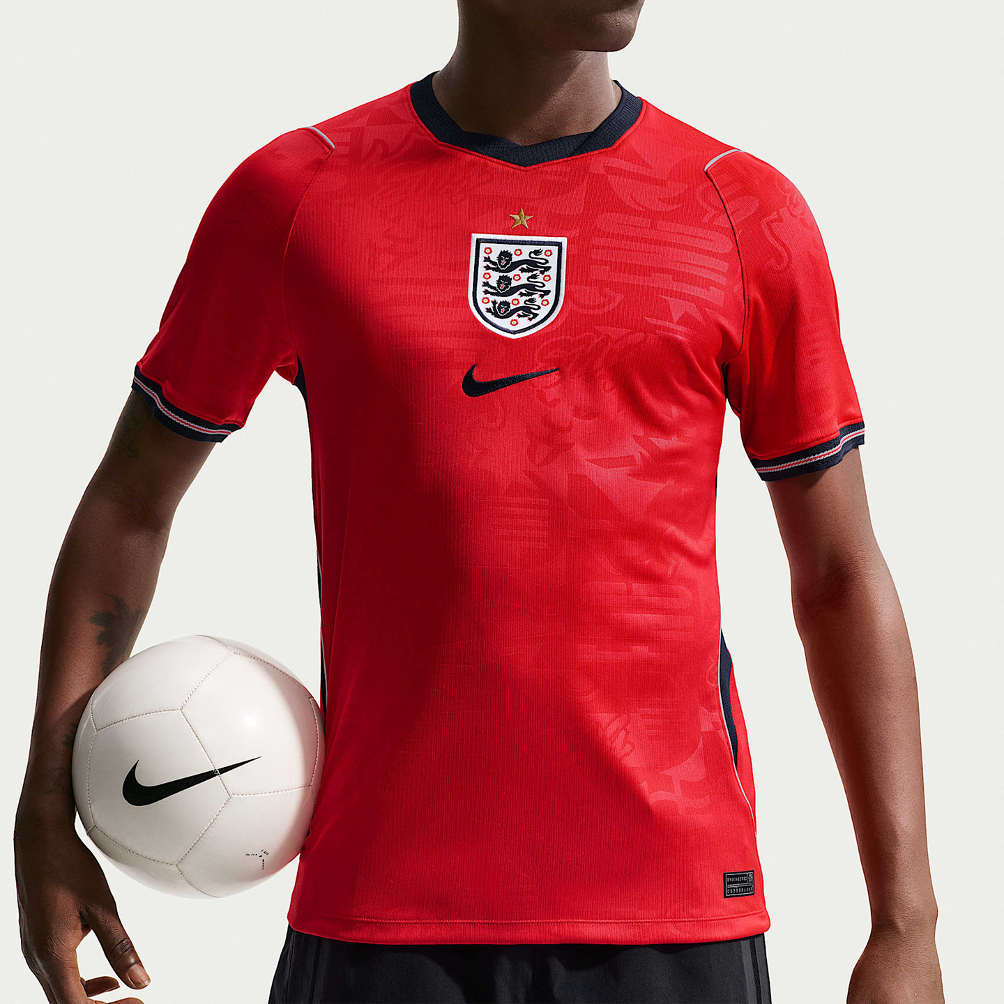 耐克2026 赛季英格兰国家队Nike Dri-FIT速干短袖足球球衣IB5361