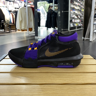 耐克男子Nike LeBron Witness 8 詹姆斯缓震耐磨实战篮球鞋