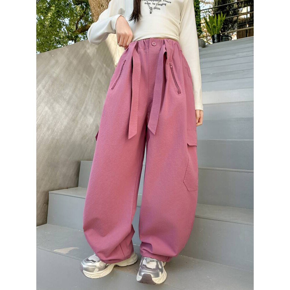 品牌专柜女童弯刀裤2026春款中大童超好看时髦炸街时髦腰带工装裤