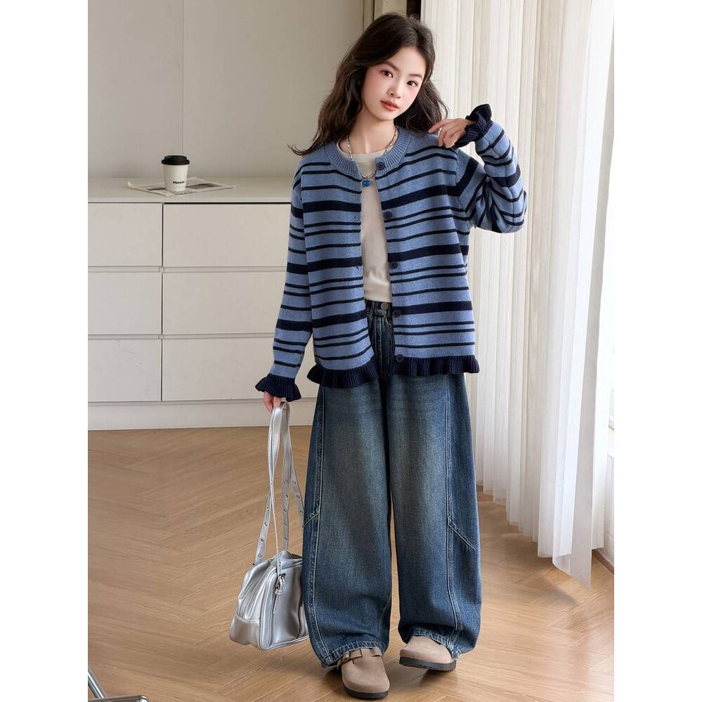 品牌专柜女童春季圆领开衫毛衣套装2026新款时髦女孩休闲阔腿裤条
