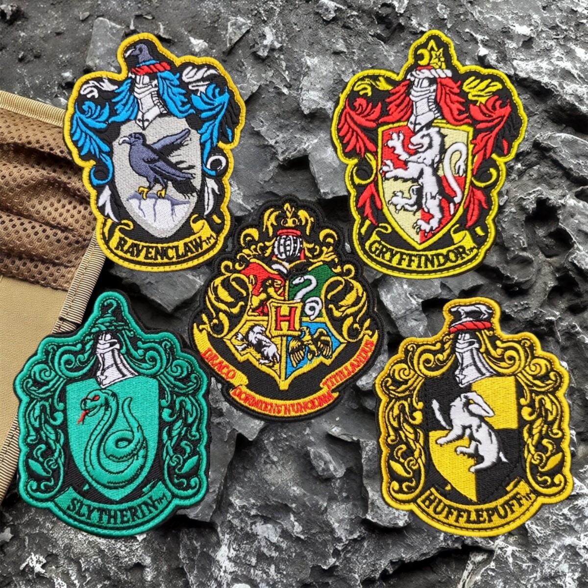 哈利波特学院校徽刺绣魔术贴章户外包贴动物徽章校服配饰士气臂章