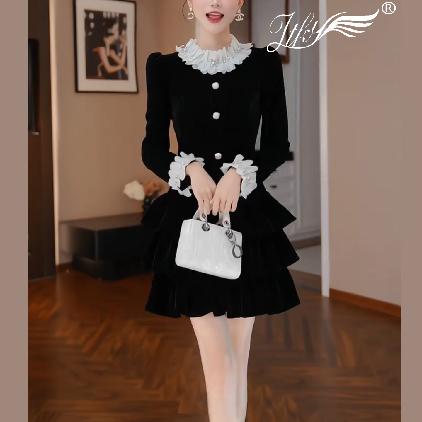 千金风法式娃娃领连衣裙