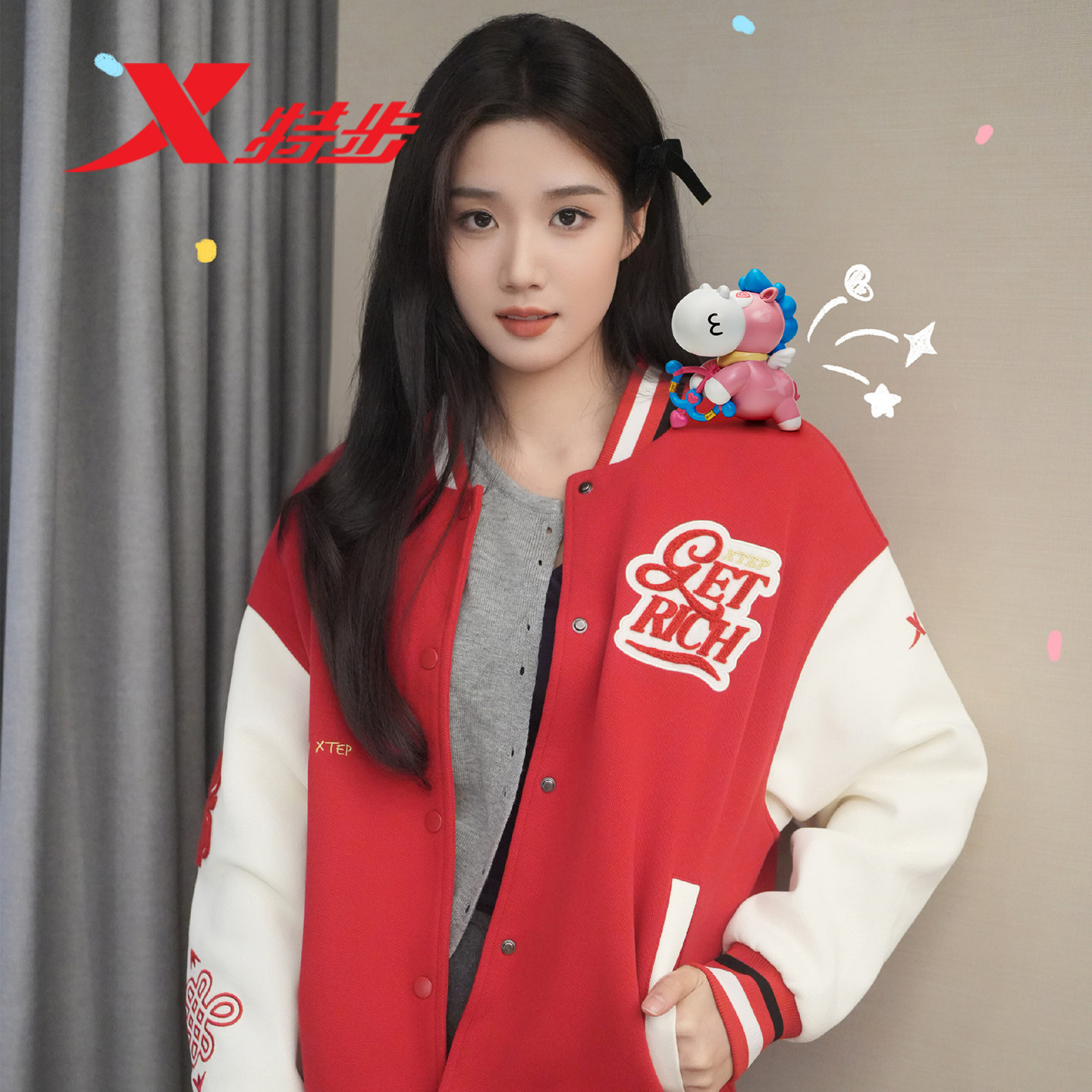 特步立领加绒外套女棒球服2026春季新款红色夹克本命年春节限定