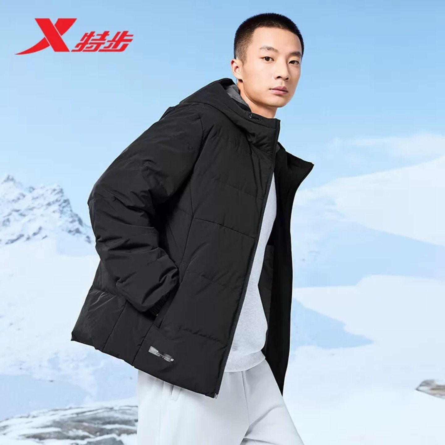 特步羽绒服男款外套2024冬图片