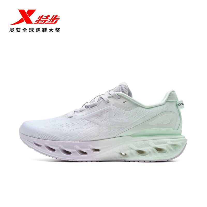 特步女鞋减震旋12.0跑鞋2025夏季网面透气休闲运动鞋975218110046