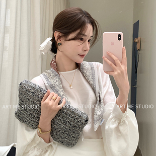 ARTME瓜瓜 月光鎏金天丝落肩灯笼袖上衣女春季短款慵懒感肌理衬衫