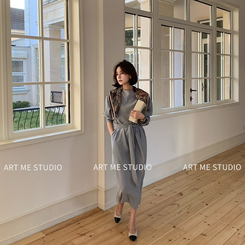 ARTME瓜瓜清冷优雅气质一片式极简直筒连衣裙女春设计感裙w1723p2