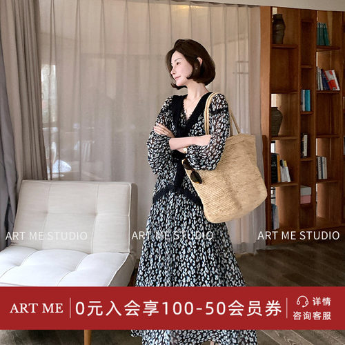 ARTME瓜瓜 灯笼袖蕾丝拼接修身连衣裙女春季满印碎花设计感高腰裙