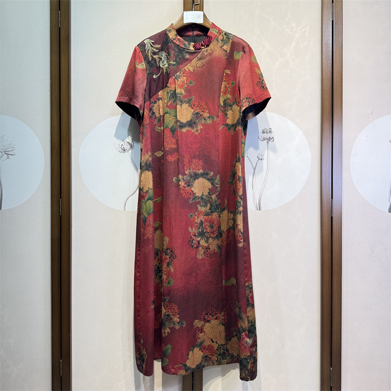 真丝珍珠缎香云纱重工刺绣百搭气质圆领短袖连衣裙桑蚕丝7-2-2