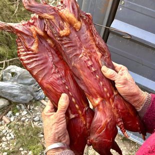 湖南特产腊肉柴火烟熏腊兔子肉腊味风干兔子肉年货干货整只干货